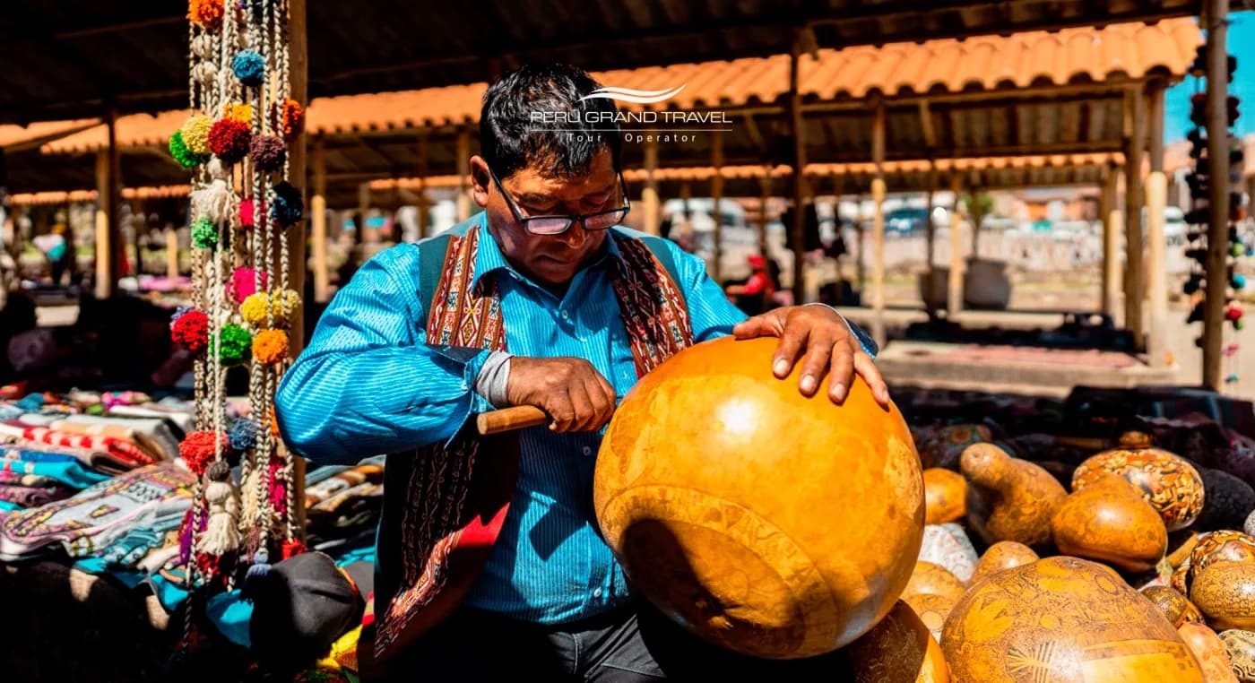 7 Extraordinary Reasons to Celebrate Craftsman’s Day in Peru: A Masterclass in Living Heritage