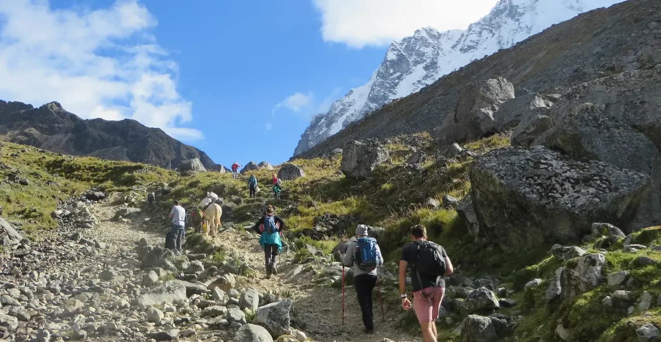 Discover the Top 3 Hikes in Cusco: Mountain trekking adventures