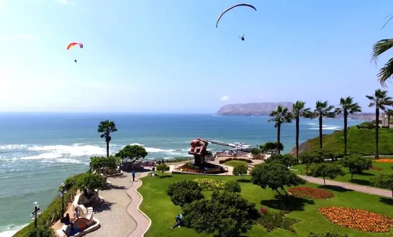 Love Park in Lima Perú Romance and Coastal Beauty